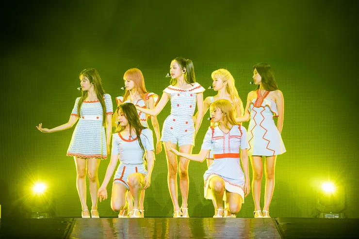 IZ＊ONE 1ST CONCERT【EYES ON ME】in TAIPEI