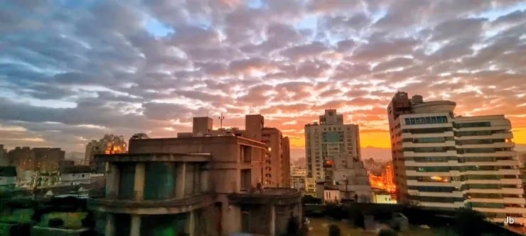 品味一輪春秋感謝冥冥安排巧！2023/2/2晨曦。