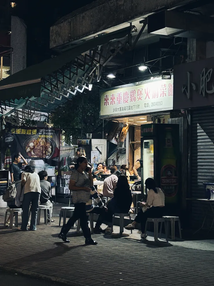 赶车途中路过的街边小店