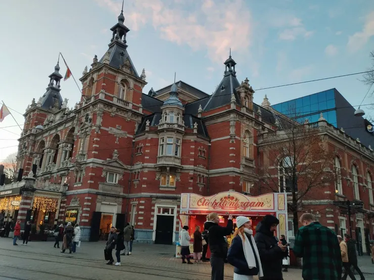 冬天就是oliebollen的季節！