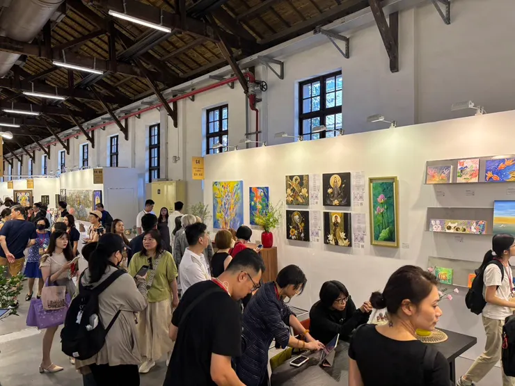 愛藝者的年度盛會，《居然．藝術生活展》一場以嶄新創意的藝術展覽型態呈現。