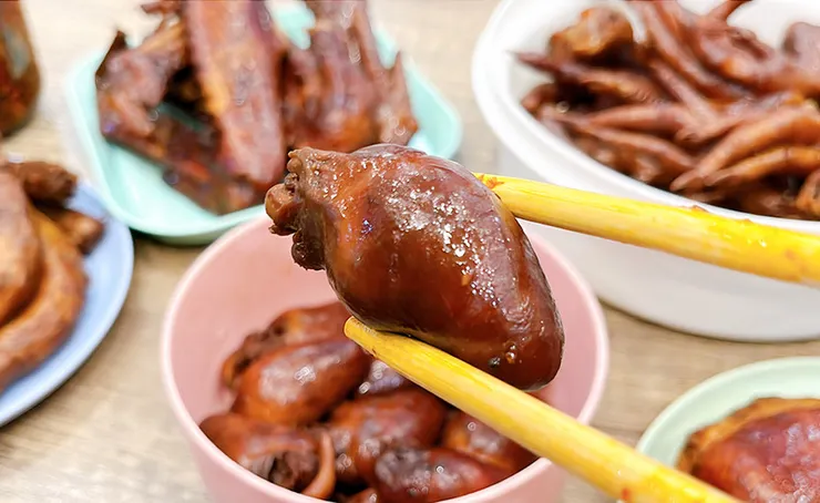 桃園美食必吃滷味【張佳榮滷的】林口龜山超強冷滷