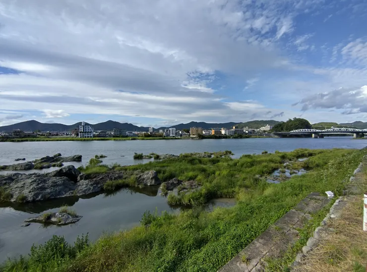 木曾川上的犬山橋