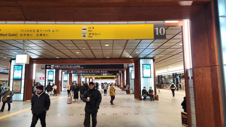 到了金澤車站人明顯就多了