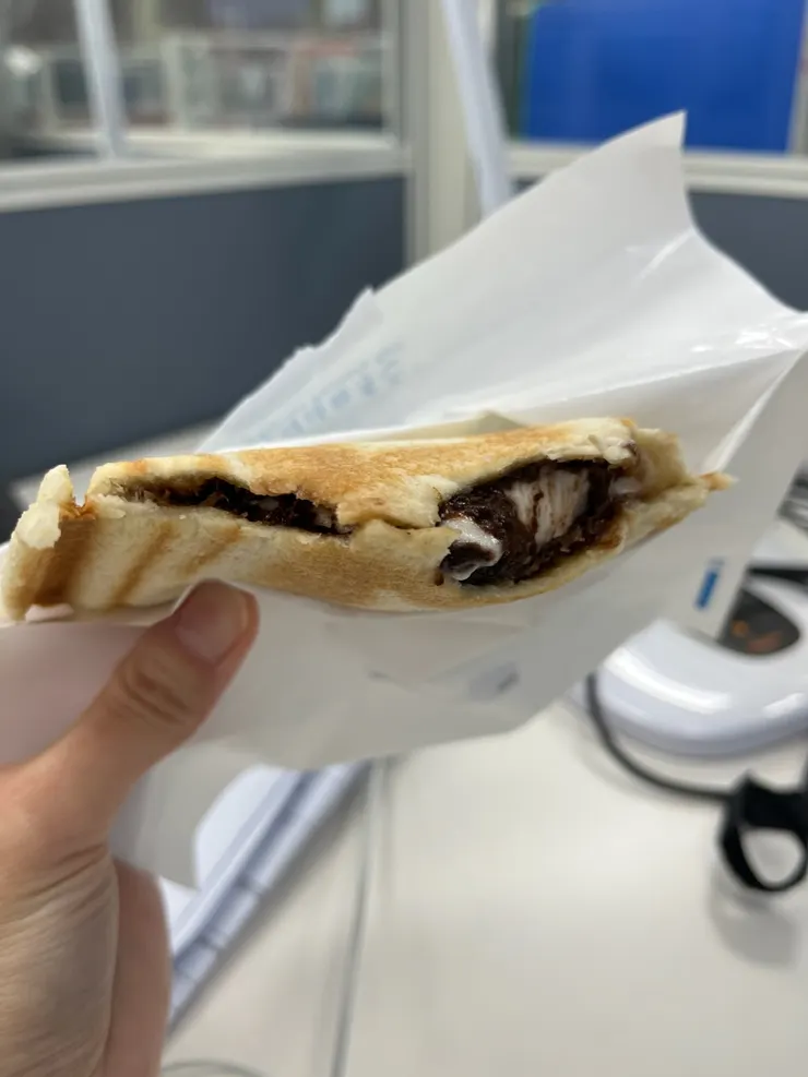 滿滿的巧克力醬唷～