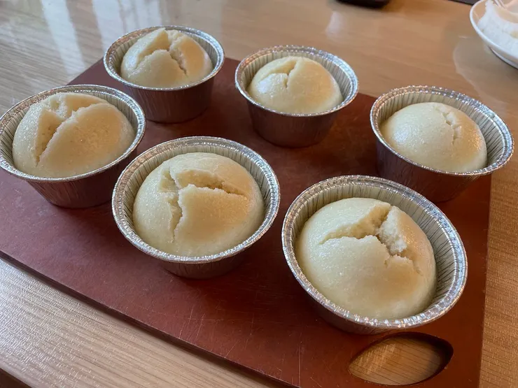 發不起來，而且超級甜的「發」糕。（作者拍攝）