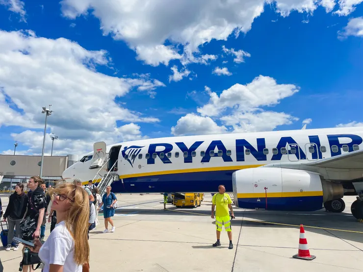 莫德林機場準備登機 shot by Emma.