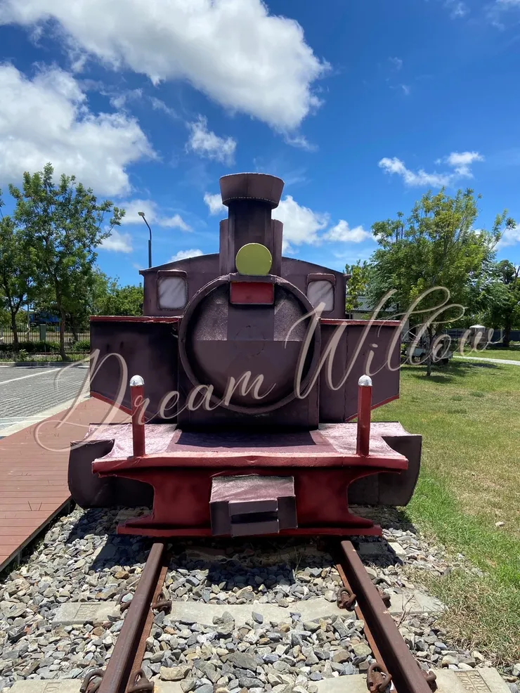 很像無限列車的車頭