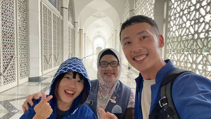 嚮導Sara與我們的合照