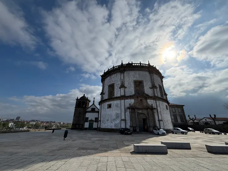 很靠近天堂的修道院