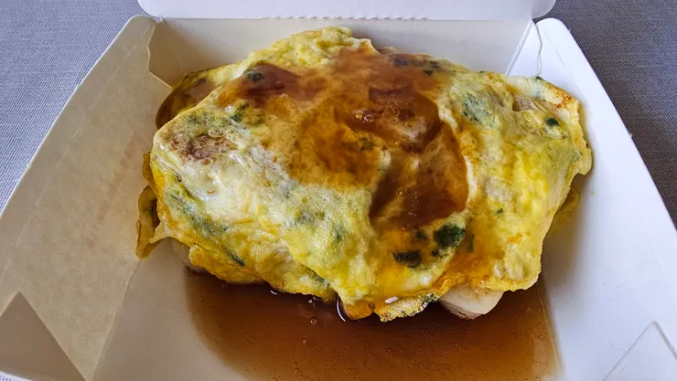 弘爺漢堡的醬油膏也很美味!不加醬油膏也很美味!