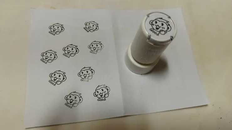 自己設計猴圖案 再請廠商製作