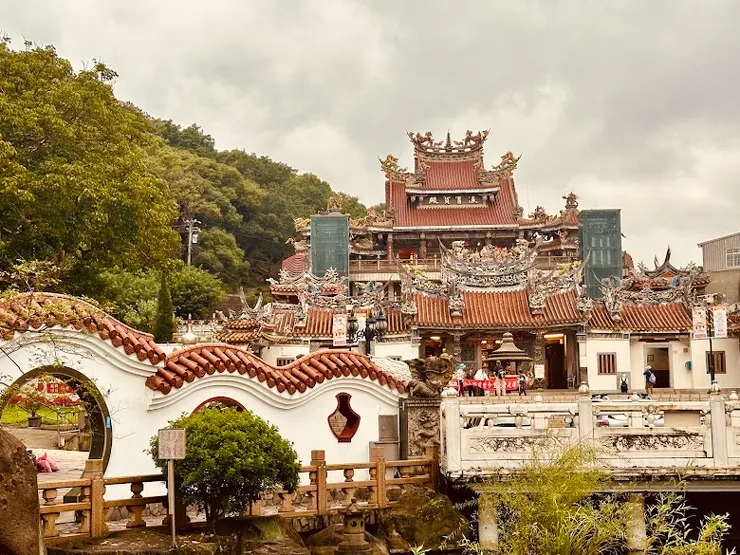壽山巖觀音寺（圖片截圖於網路）