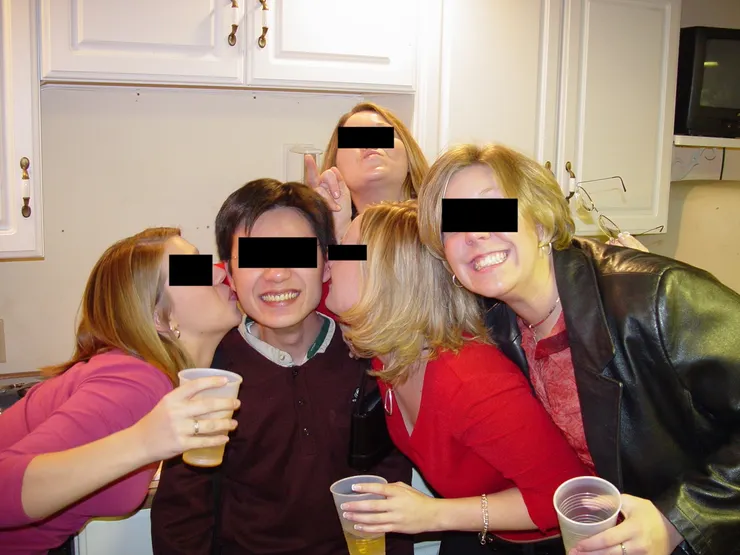 請不要問我那是誰，我小孩已經上小學。