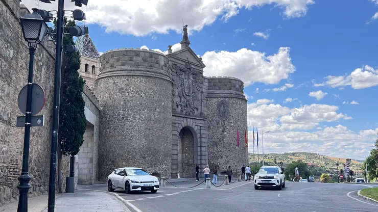 新比薩格拉門也只讓行人通行