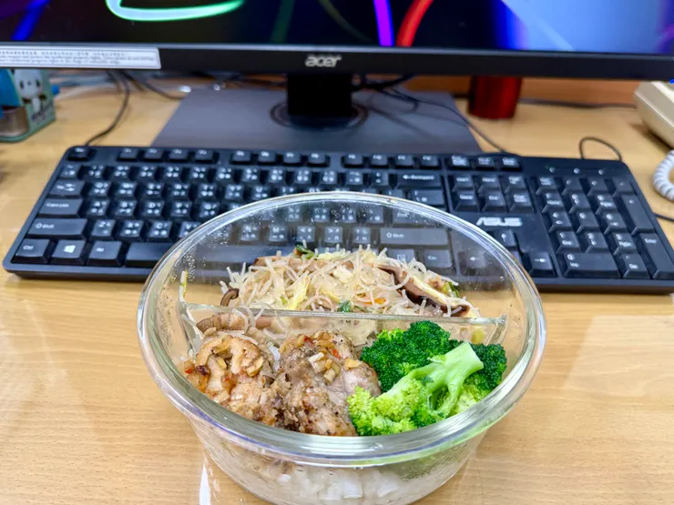 中午吃自己手作便當