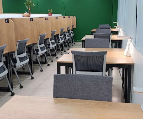 Google上的O'Blanc Study Cafe