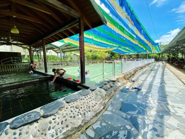 高雄溫泉 | 草地人溫泉會館