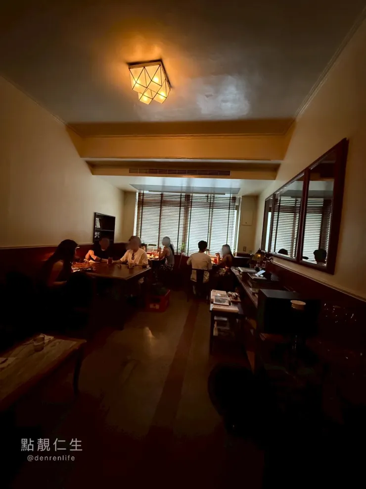 菸花｜2樓 禱告區 前方位置很美，但已滿位