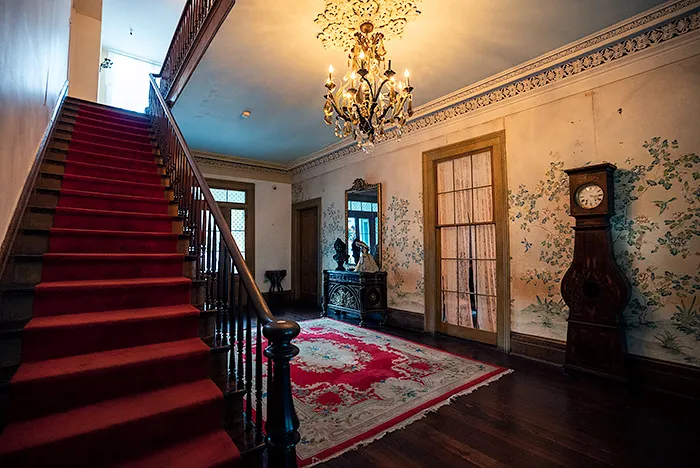 該種植園提供住宿服務，想要試膽的朋友可前往住上一晚，看是否會遇到傳說中的奴隸女孩 Chloe。