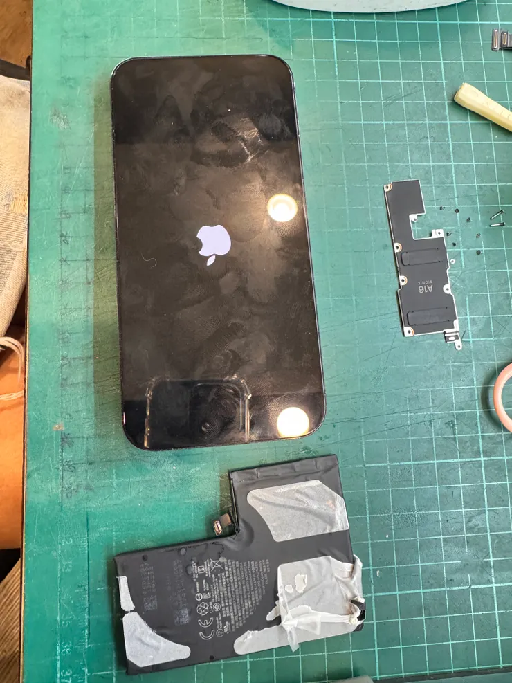 14 Pro Max 電池+主板維修案例