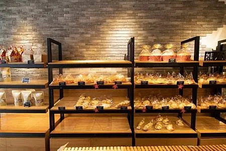 [新北美食]北歐工業風的室內裝潢氛圍、汐止區優良麵包店之一熊