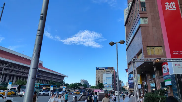 像鯨魚的雲