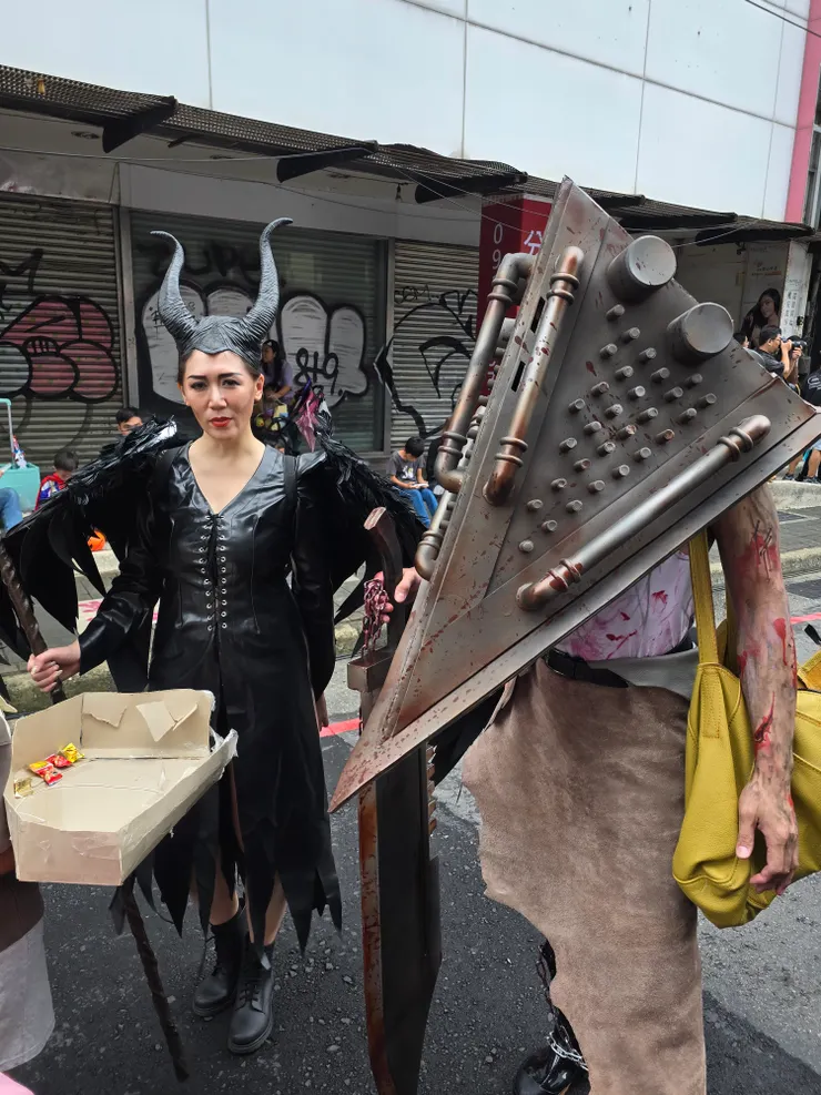 黑魔女 & 沉默之丘三角頭