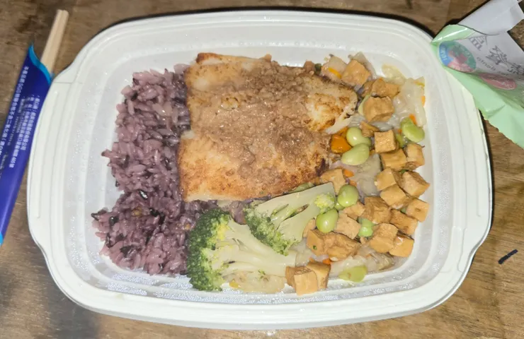 整體來說菜色頗為豐富