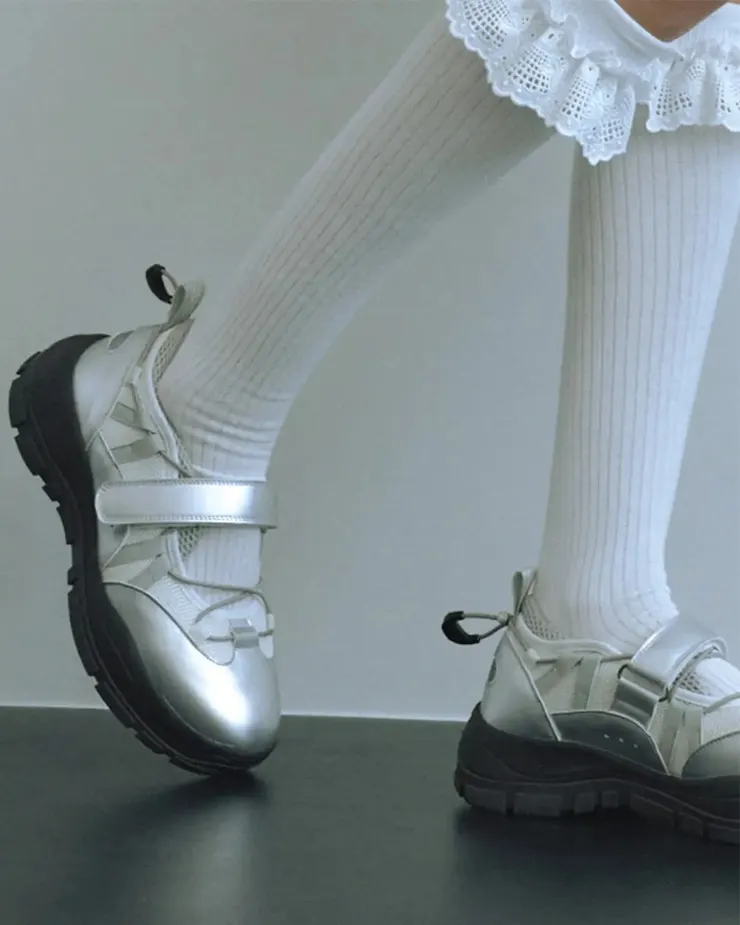 BRYN VELCRO SNEAKERS 價格:17,600日元