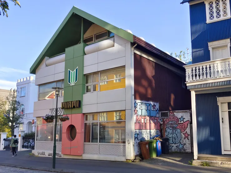 惡魔與天使,街邊小角落也有塗鴉