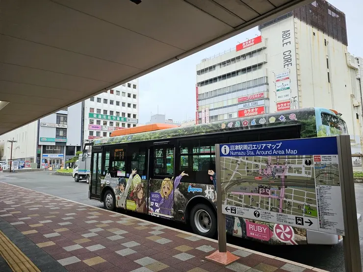 其他線的水水痛公車