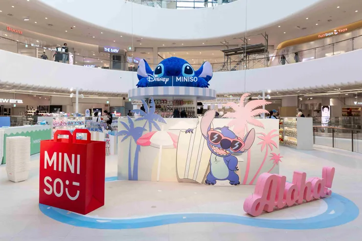 圖說：MINISO台中迪士尼快閃店插旗全新開幕的漢神洲際購物中心，以迪士尼主題店裝盛大開幕。（資料來源：MINISO）
