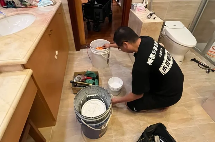 補漏藥劑準備中