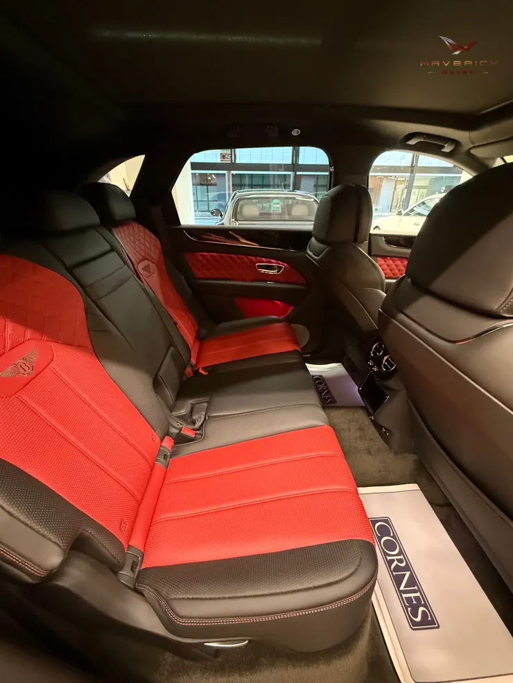 日規Bentayga V8外匯車內裝