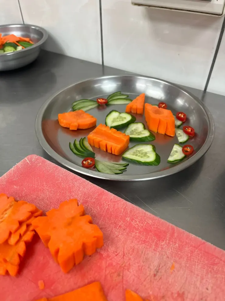 第一堂課的刀工練習(必考的水花片)