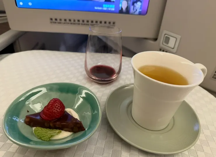 飯後甜點配茶飲，絕配