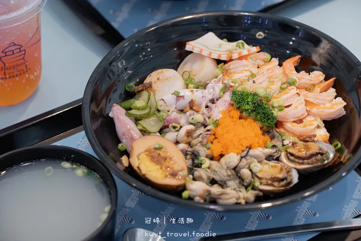 雲林北港美食餐廳_幸福燈塔複合式餐飲_痛風系滷肉飯!整層貓貓