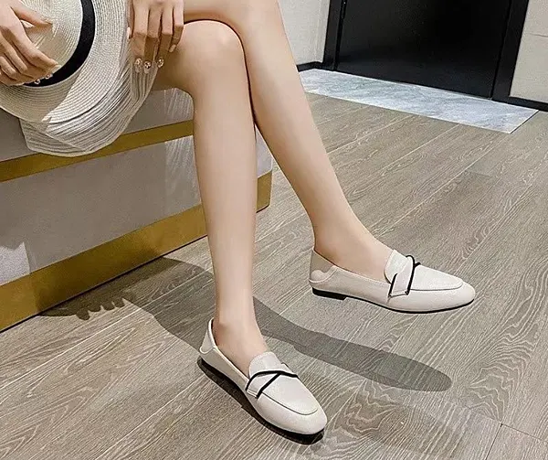 穿出名模氣場!女性必讀的平底鞋挑選及穿搭技巧