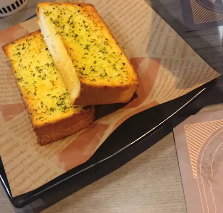 香蒜吐司