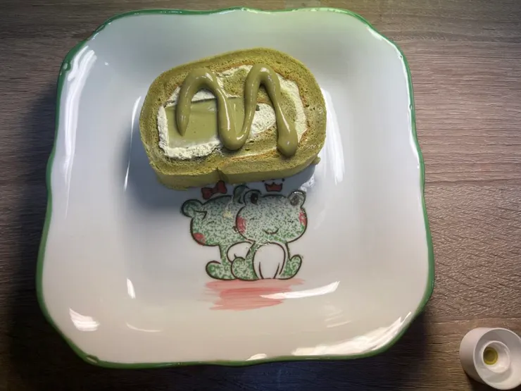 擠上茶霜醬