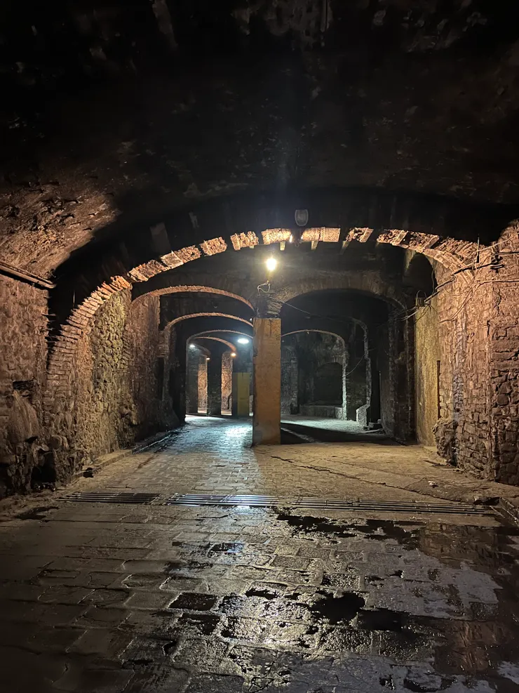 城市底下的車道