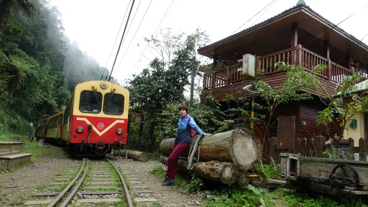 觀景台遠眺塔山、豐山