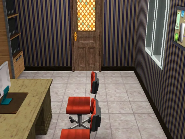 我考慮過讓這些椅子背著門口，就是店長的椅子和書桌對著門，但後來覺得不好看。