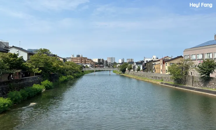金澤淺野川。