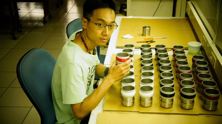 從最開始的產品設計組裝，一切靠自己