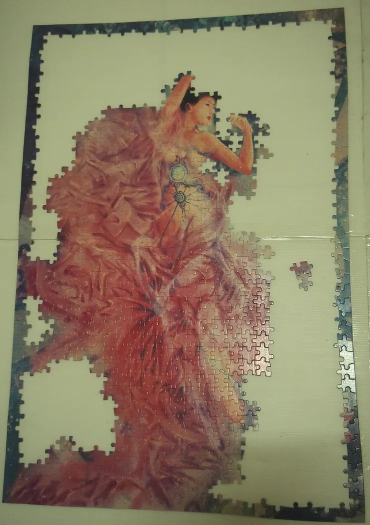 順著人物慢慢拼出全貌。