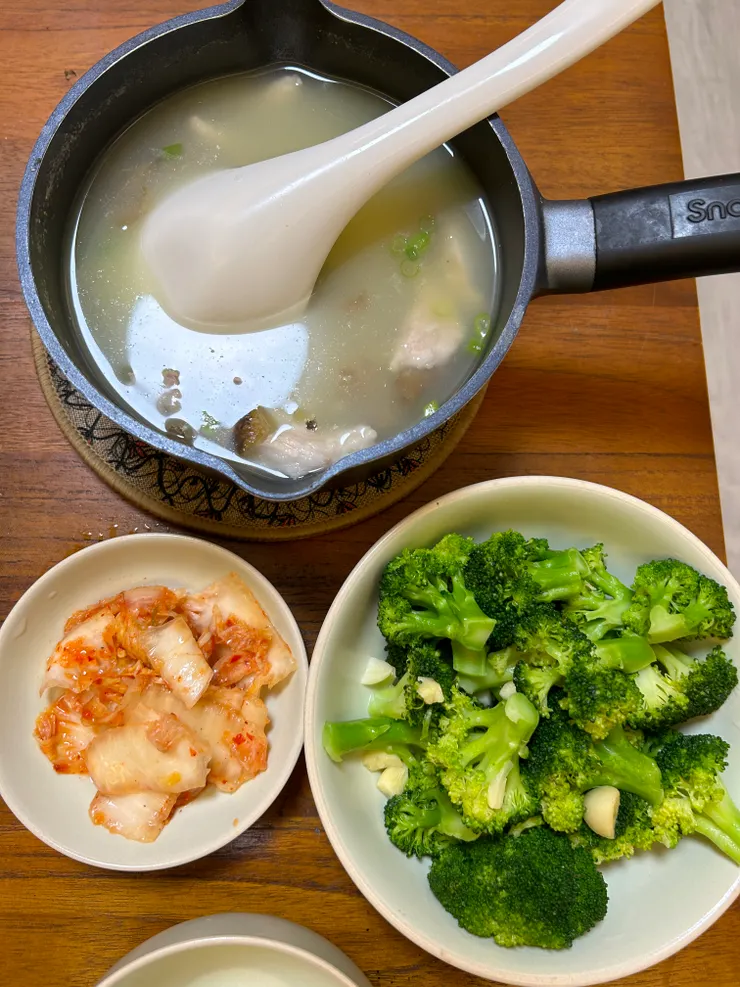 〈颱風天到連假一個人—爽快！〉