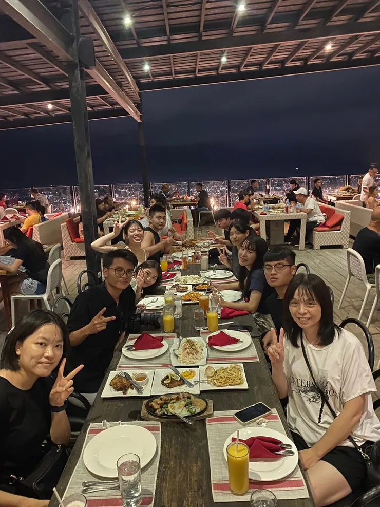 Top of Cebu百萬夜景餐廳