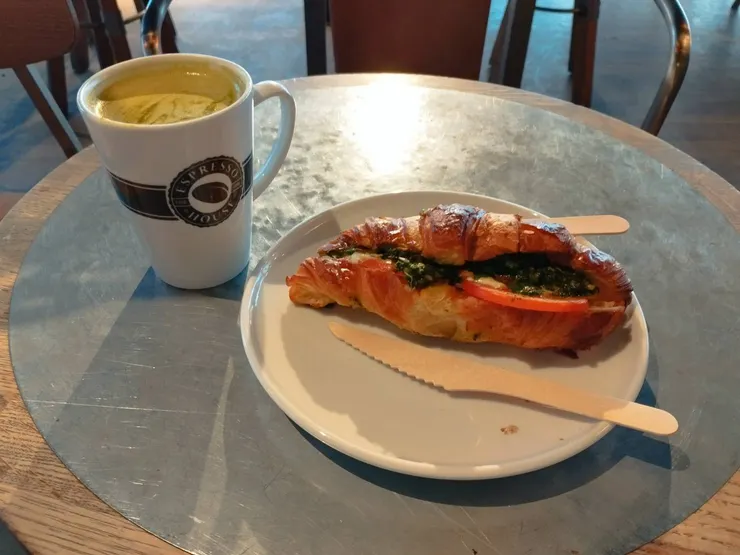 Mozzarella cheese and tomato croissant @ Espresso House